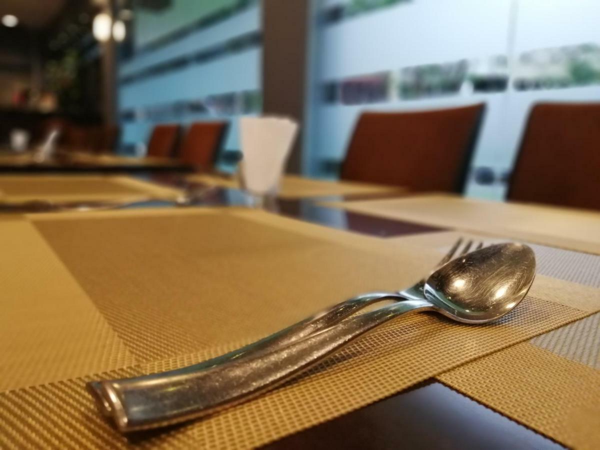 Hotel Sunjoy9 Okr Куала Лумпур Екстериор снимка